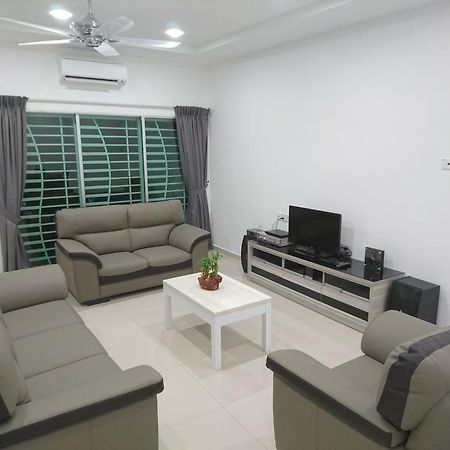 Comfortable Homestay Рауб Екстериор снимка